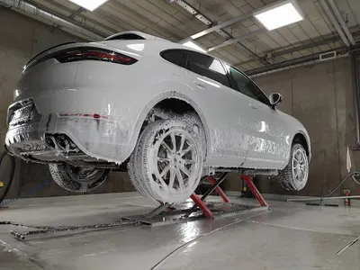 RED FIVE Pure Detailing & Car Spa